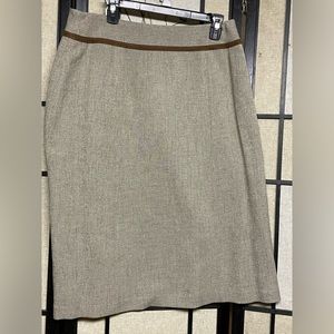 Gorgeous style leathery detail